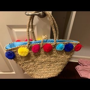Pom Pom straw beach bag